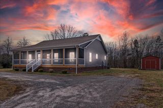 838 Old West Point Rd, Smithville, TN 37166