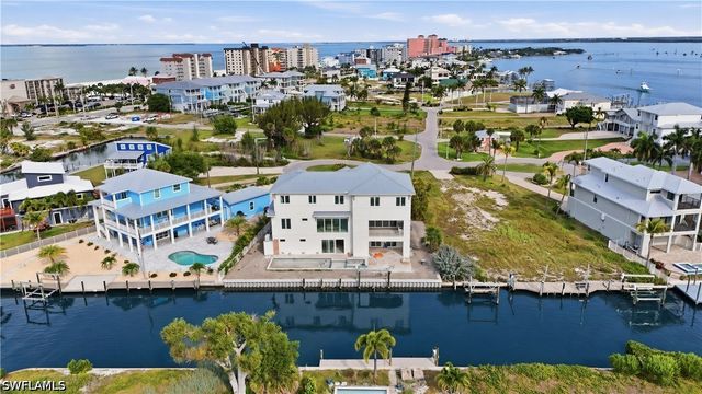 740 Matanzas CT, Fort Myers Beach, FL 33931