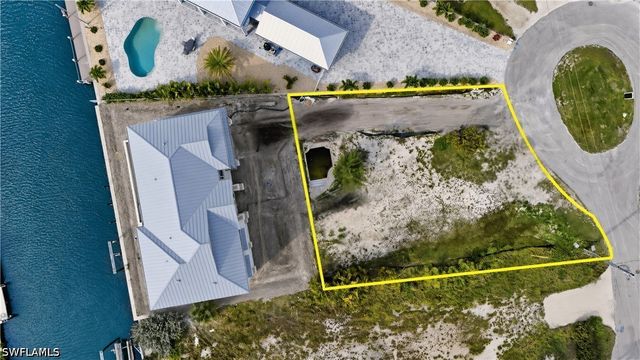 740 Matanzas CT, Fort Myers Beach, FL 33931