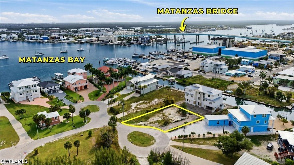 740 Matanzas CT, Fort Myers Beach, FL 33931