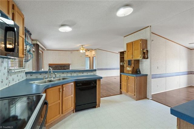1747 Lynchburg Road, Westfield, NC 27053