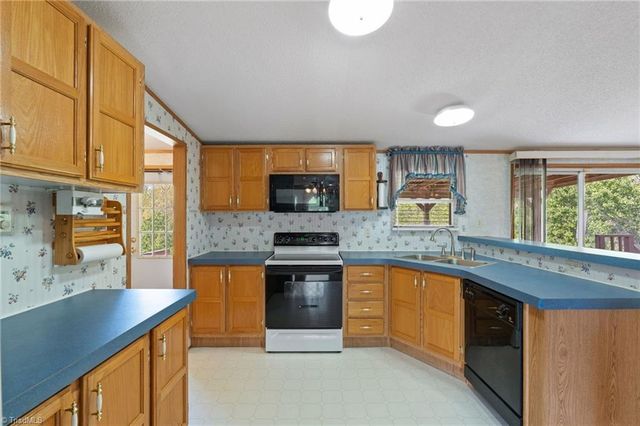 1747 Lynchburg Road, Westfield, NC 27053