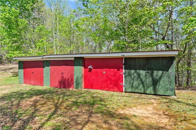 1747 Lynchburg Road, Westfield, NC 27053