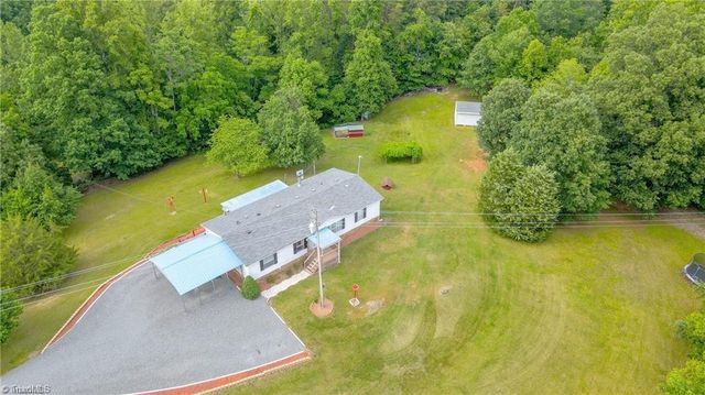 1747 Lynchburg Road, Westfield, NC 27053