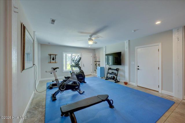 9226 Hart Drive, Oriental, NC 28571