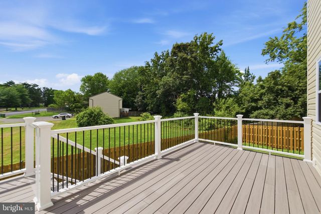826 HOLLY DR, La Plata, MD 20646