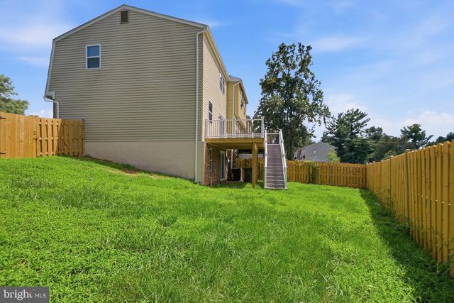 826 HOLLY DR, La Plata, MD 20646