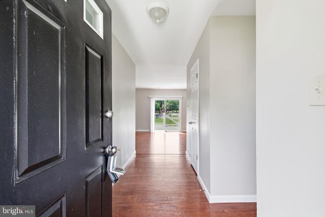 826 HOLLY DR, La Plata, MD 20646