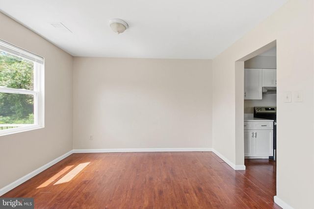 826 HOLLY DR, La Plata, MD 20646