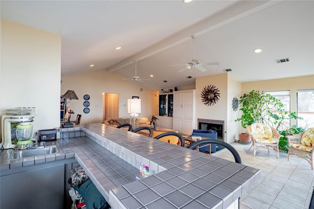 154 Ocean Drive, Gun Barrel City, TX 75156