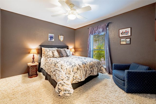 154 Ocean Drive, Gun Barrel City, TX 75156