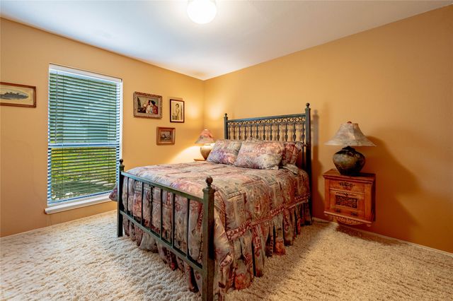 154 Ocean Drive, Gun Barrel City, TX 75156