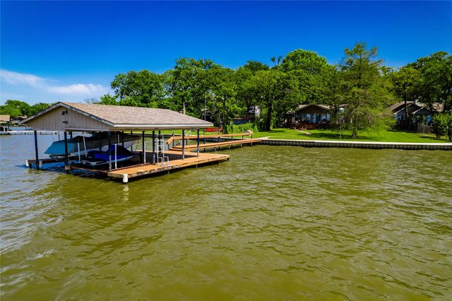 154 Ocean Drive, Gun Barrel City, TX 75156