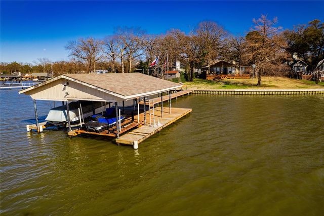 154 Ocean Drive, Gun Barrel City, TX 75156