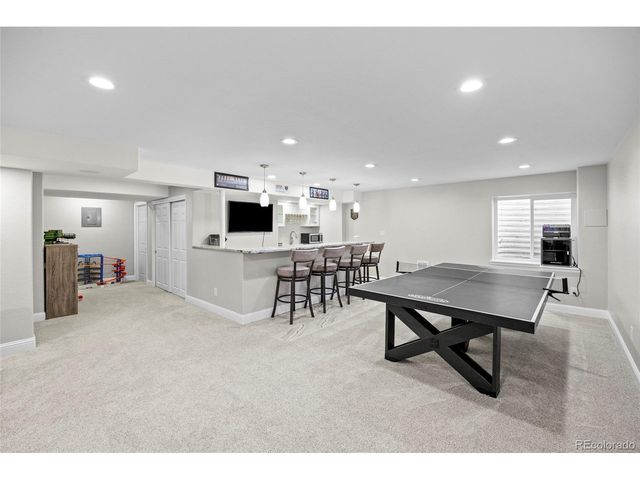 6076 S Ukraine St, Aurora, CO 80015