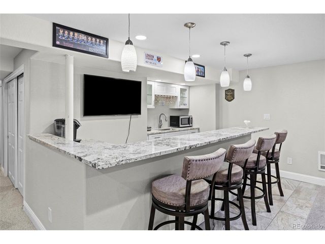 6076 S Ukraine St, Aurora, CO 80015