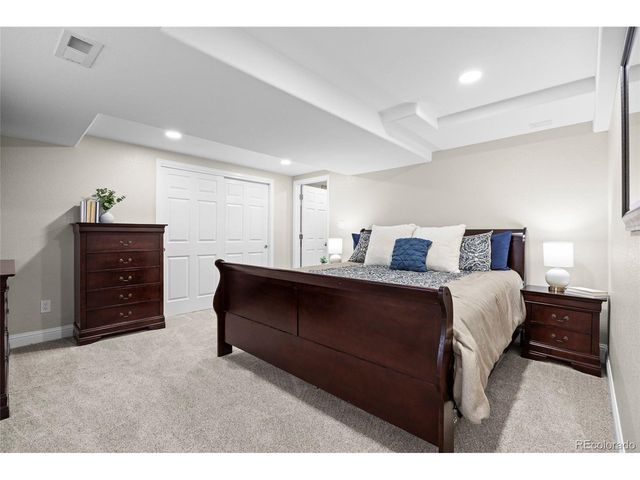 6076 S Ukraine St, Aurora, CO 80015
