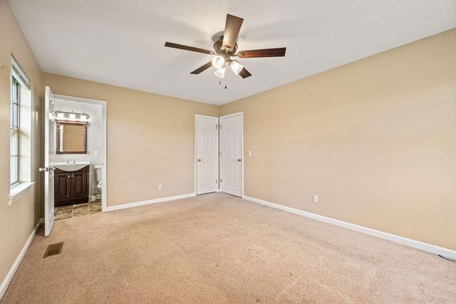 111 Edgewood Circle, Fort Oglethorpe, GA 30742