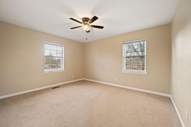 111 Edgewood Circle, Fort Oglethorpe, GA 30742