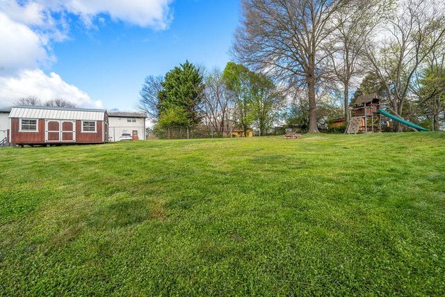 111 Edgewood Circle, Fort Oglethorpe, GA 30742