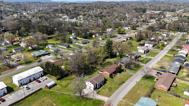 111 Edgewood Circle, Fort Oglethorpe, GA 30742