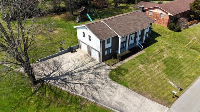 111 Edgewood Circle, Fort Oglethorpe, GA 30742