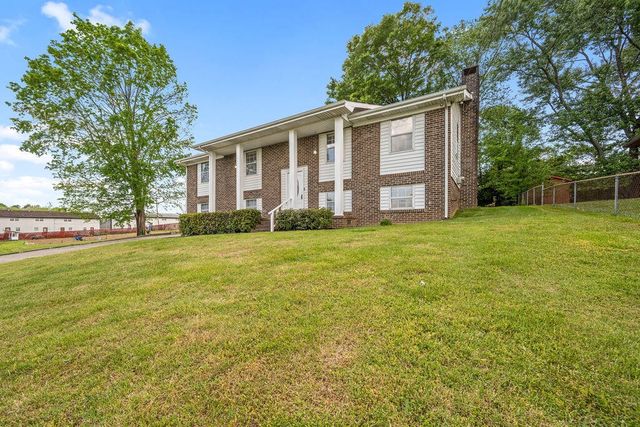 111 Edgewood Circle, Fort Oglethorpe, GA 30742