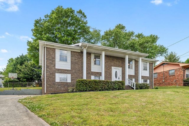 111 Edgewood Circle, Fort Oglethorpe, GA 30742