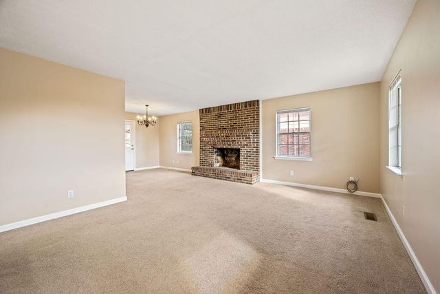 111 Edgewood Circle, Fort Oglethorpe, GA 30742