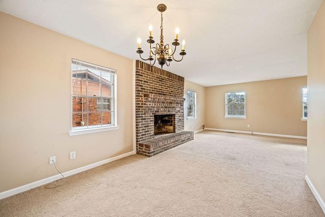 111 Edgewood Circle, Fort Oglethorpe, GA 30742