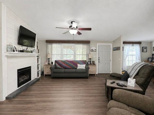 1951 Angel Ridge Road, Hustonville, KY 40437