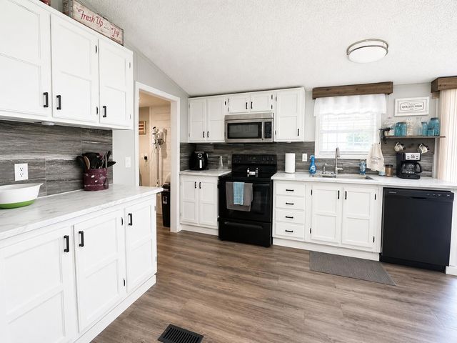 1951 Angel Ridge Road, Hustonville, KY 40437