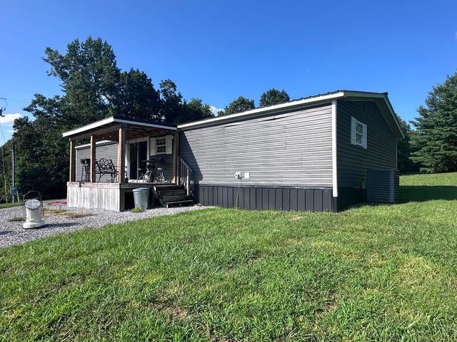 1951 Angel Ridge Road, Hustonville, KY 40437