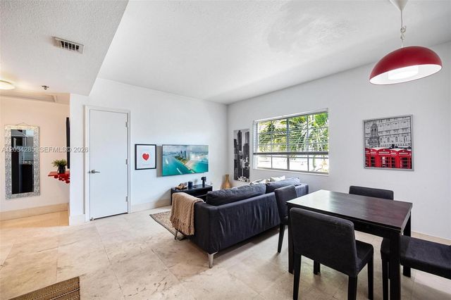 1300 Pennsylvania Avenue 304, Miami Beach, FL 33139