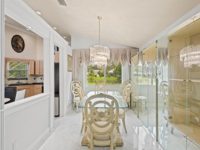 1750 W Oak Knoll Circle, Davie, FL 33324