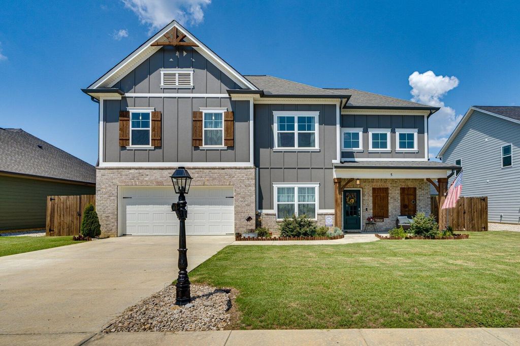 5 Winchester Drive, Rossville, GA 30741