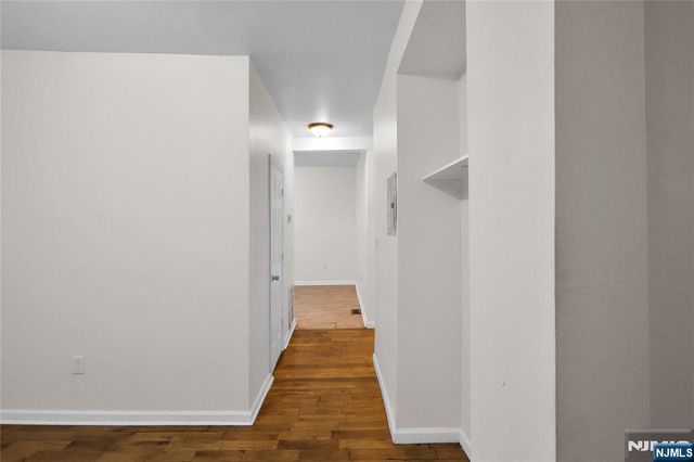 491 S 17th Street, Newark, NJ 07103