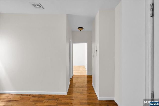 491 S 17th Street, Newark, NJ 07103