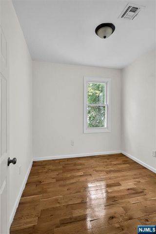 491 S 17th Street, Newark, NJ 07103