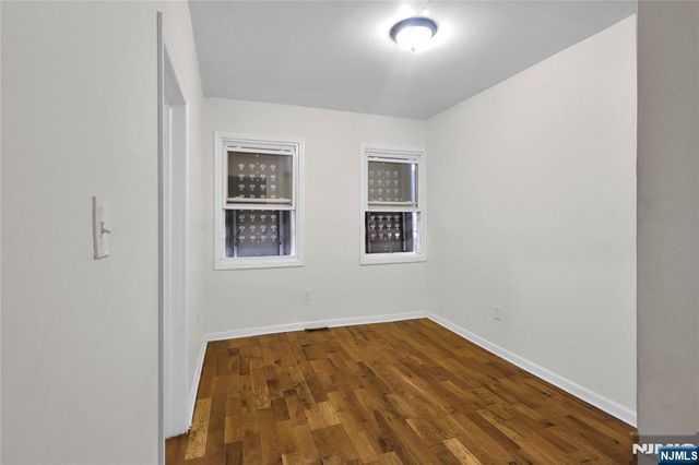 491 S 17th Street, Newark, NJ 07103