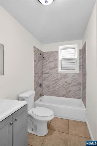491 S 17th Street, Newark, NJ 07103