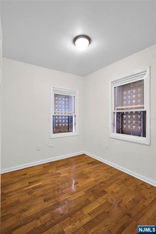 491 S 17th Street, Newark, NJ 07103