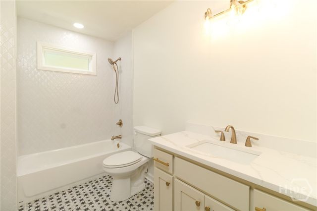 100 Williamsburg Lane, Athens, GA 30605