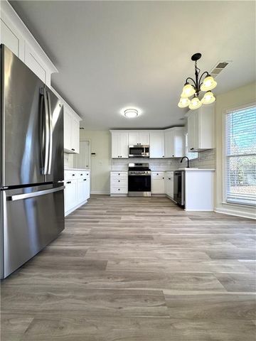 231 Oak Vista Court, Lawrenceville, GA 30044