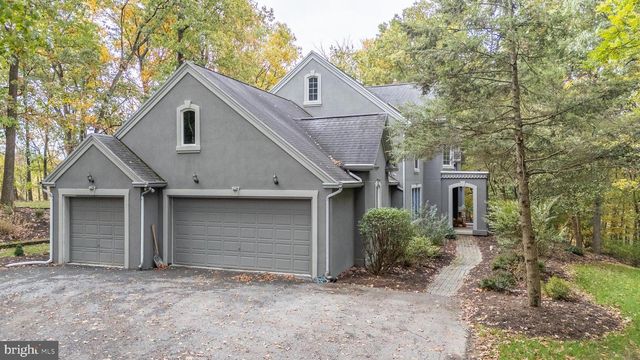 6688 HAASADAHL RD, Allentown, PA 18106