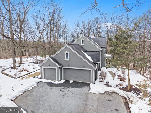 6688 HAASADAHL RD, Allentown, PA 18106