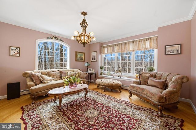 6688 HAASADAHL RD, Allentown, PA 18106