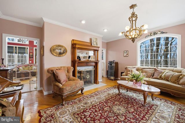 6688 HAASADAHL RD, Allentown, PA 18106