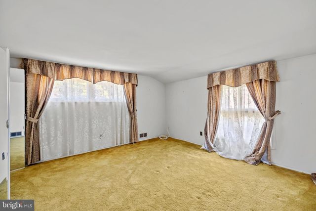 409 HULL PL, Rockville, MD 20852