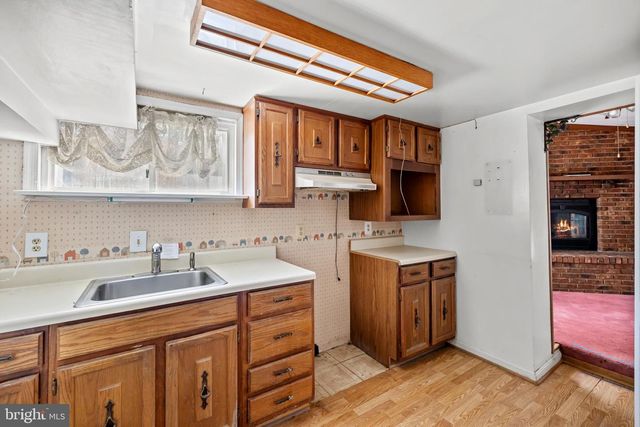 409 HULL PL, Rockville, MD 20852